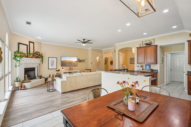 2408 Buffalo Run, Burleson, TX 76028