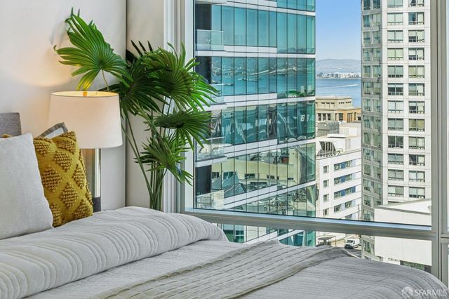 425 1st Street 1208, San Francisco, CA 94105