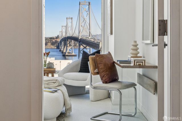 425 1st Street 1208, San Francisco, CA 94105