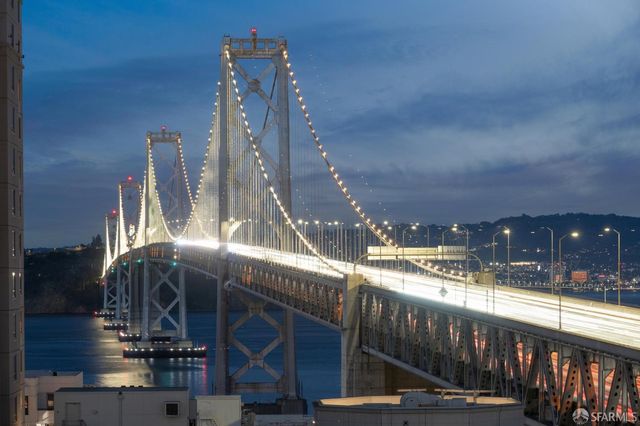 425 1st Street 1208, San Francisco, CA 94105