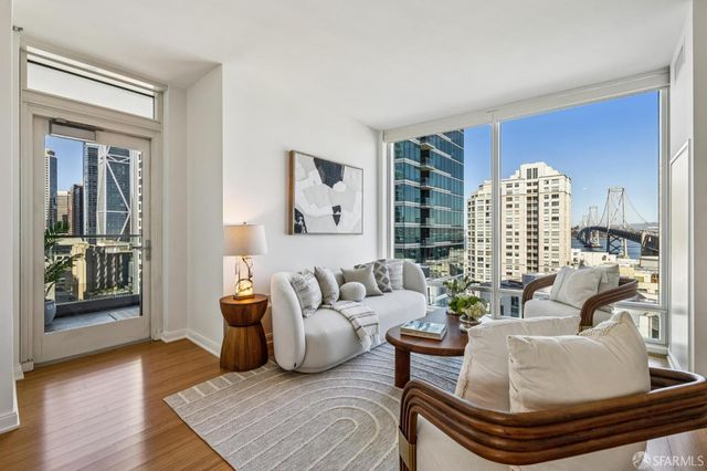 425 1st Street 1208, San Francisco, CA 94105