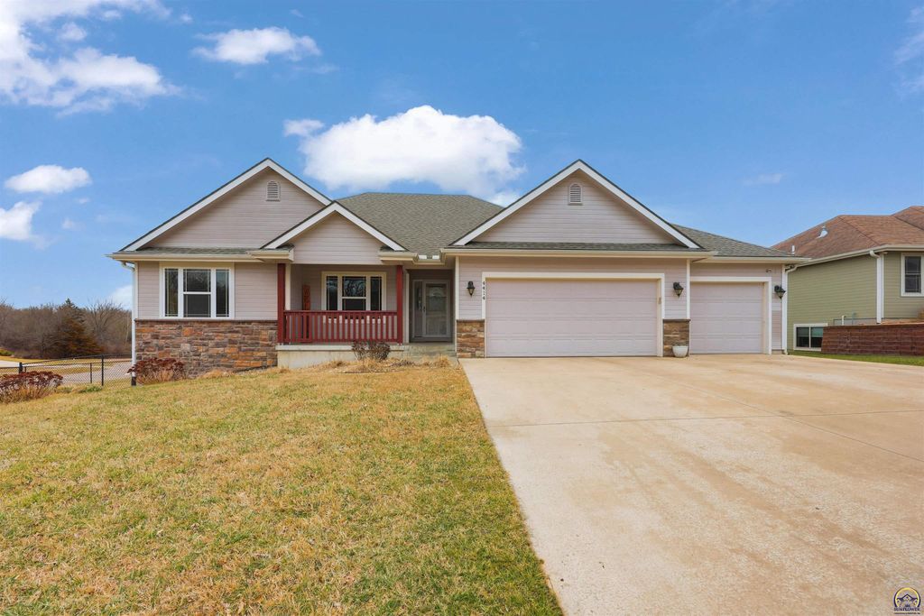 4414 SE Gemstone LN, Topeka, KS 66609
