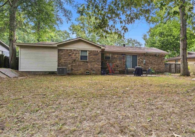 909 Stirrup Place, Jacksonville, AR 72076