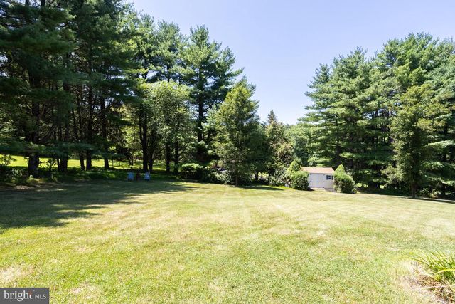 18710 FALLS RD, Hampstead, MD 21074