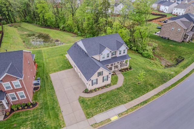 3032 Oxford Dr, Mount Juliet, TN 37122