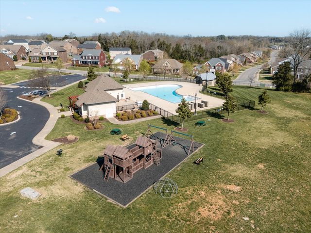 3032 Oxford Dr, Mount Juliet, TN 37122