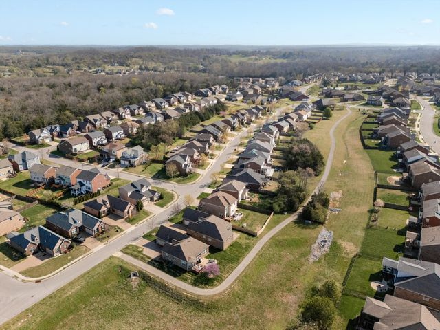 3032 Oxford Dr, Mount Juliet, TN 37122