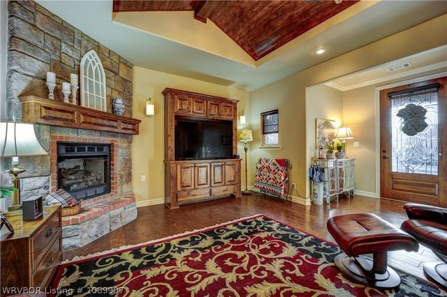 6911 Naples Way, Fort Smith, AR 72916