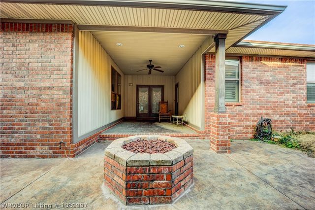 6911 Naples Way, Fort Smith, AR 72916
