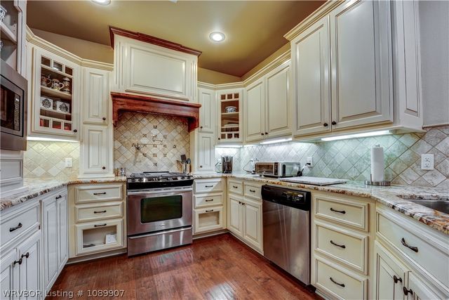 6911 Naples Way, Fort Smith, AR 72916