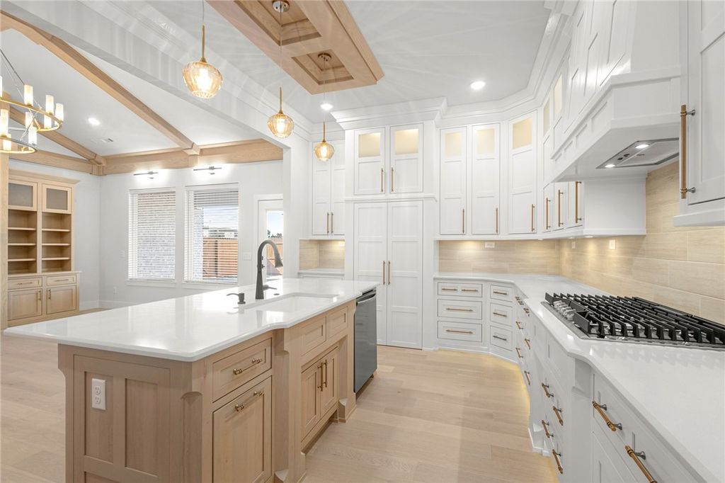 300 Bronco Street, Centerton, AR 72719