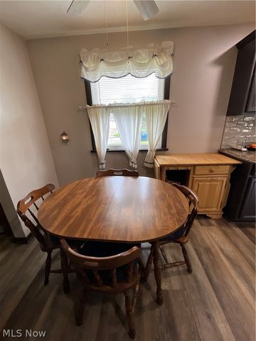 525 W Omar Street, Struthers, OH 44471