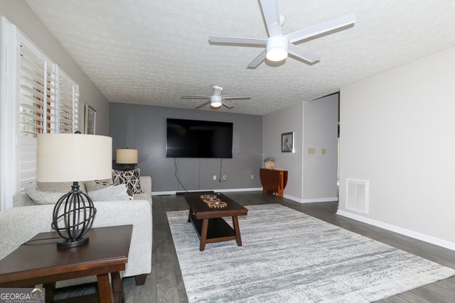 504 Rue Chalet, Lavonia, GA 30553