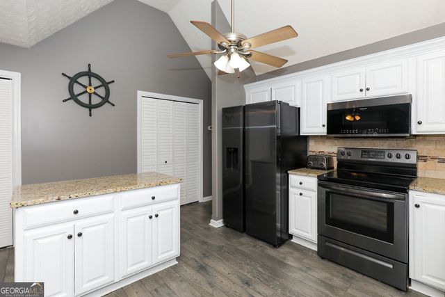 504 Rue Chalet, Lavonia, GA 30553