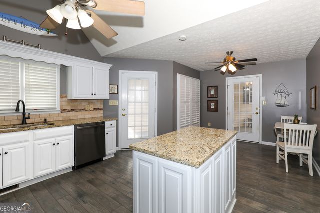 504 Rue Chalet, Lavonia, GA 30553