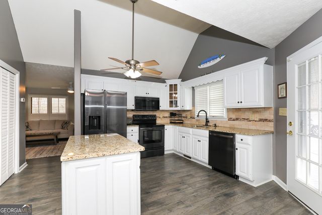 504 Rue Chalet, Lavonia, GA 30553