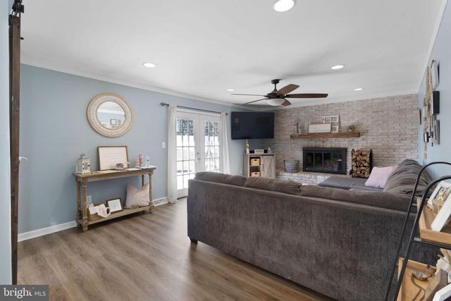 2073 COTTONWOOD DR, Vineland, NJ 08361