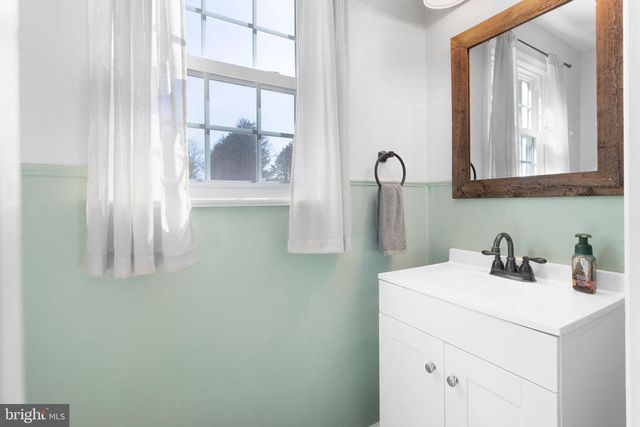 2073 COTTONWOOD DR, Vineland, NJ 08361