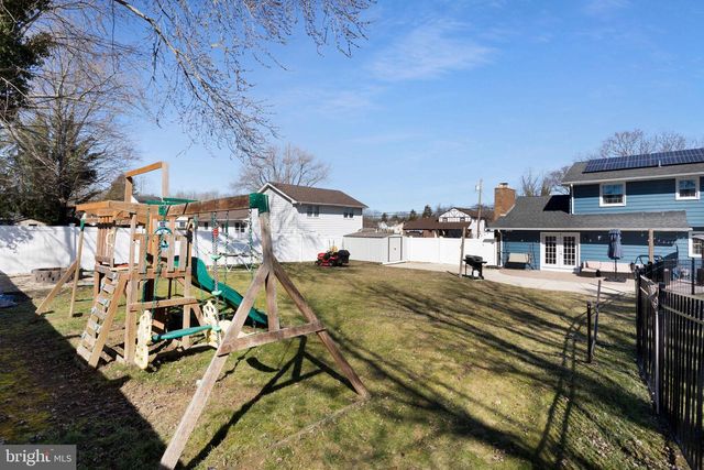 2073 COTTONWOOD DR, Vineland, NJ 08361