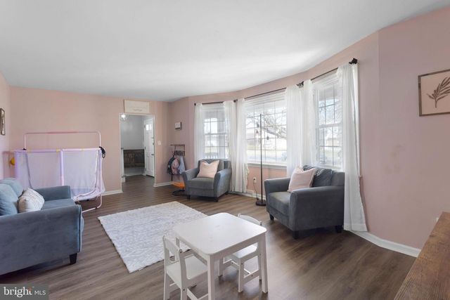 2073 COTTONWOOD DR, Vineland, NJ 08361