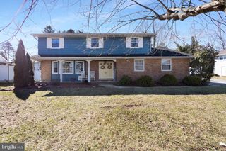 2073 COTTONWOOD DR, Vineland, NJ 08361