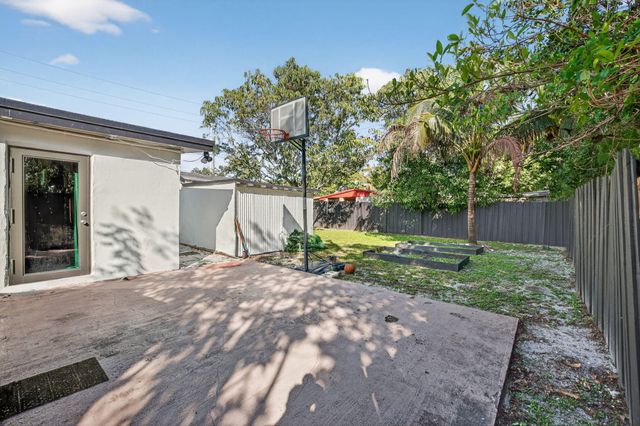 2640 SW 6th Court Unit 1, Fort Lauderdale, FL 33312