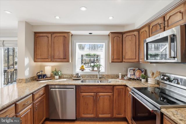 5903 OAK RIDGE CT, Burke, VA 22015