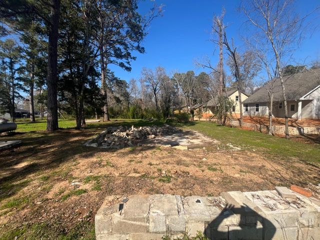 138 Inlet Drive, Livingston, TX 77351