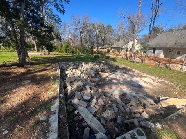 138 Inlet Drive, Livingston, TX 77351