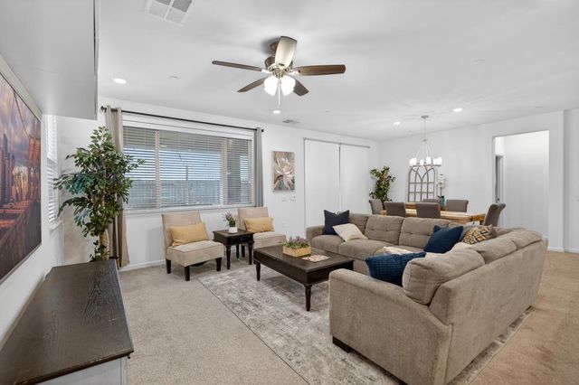 7494 Tapiro Way, Sacramento, CA 95829