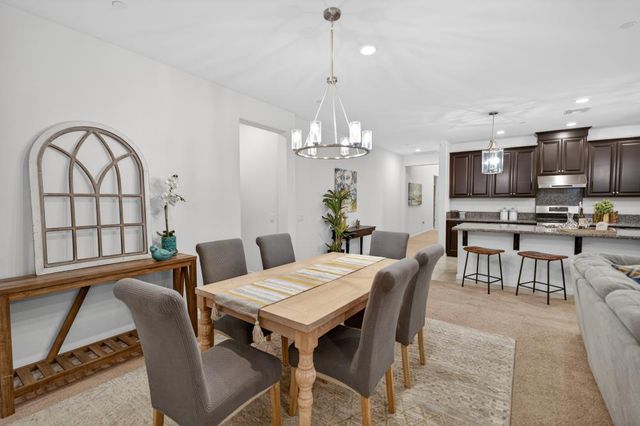 7494 Tapiro Way, Sacramento, CA 95829