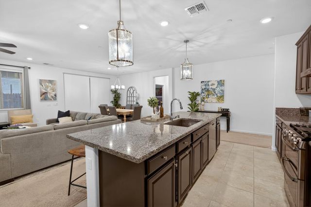 7494 Tapiro Way, Sacramento, CA 95829