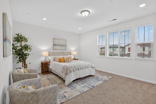 7494 Tapiro Way, Sacramento, CA 95829