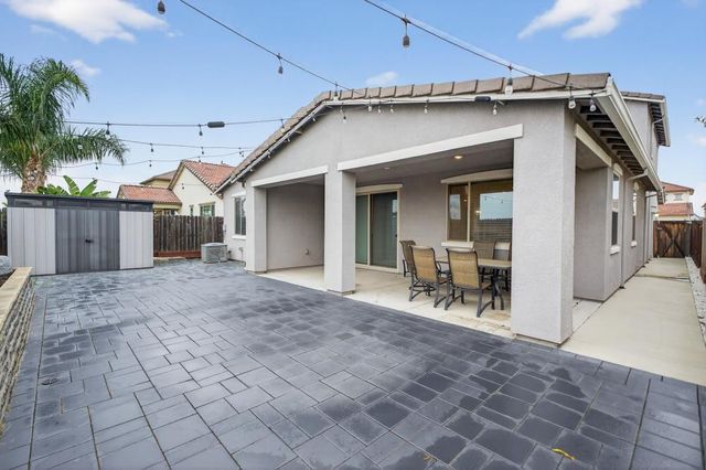 7494 Tapiro Way, Sacramento, CA 95829