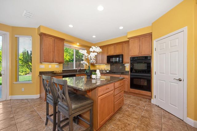 5009 Whistlers Bend Way, El Dorado Hills, CA 95762