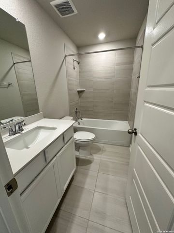 10616 yellowtail blvd, Boerne, TX 78006