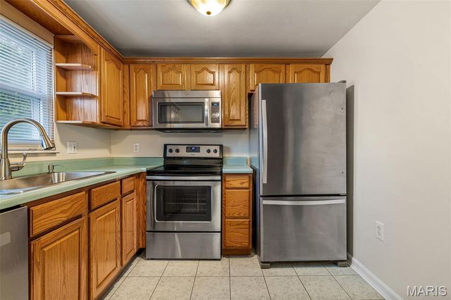 1738 E Highview Drive, Arnold, MO 63010