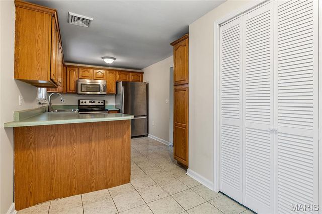 1738 E Highview Drive, Arnold, MO 63010