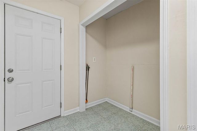 1738 E Highview Drive, Arnold, MO 63010