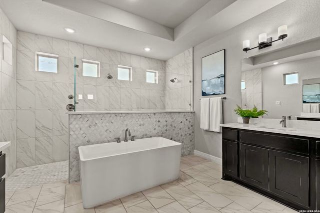 232 Matthew Path, Castroville, TX 78009