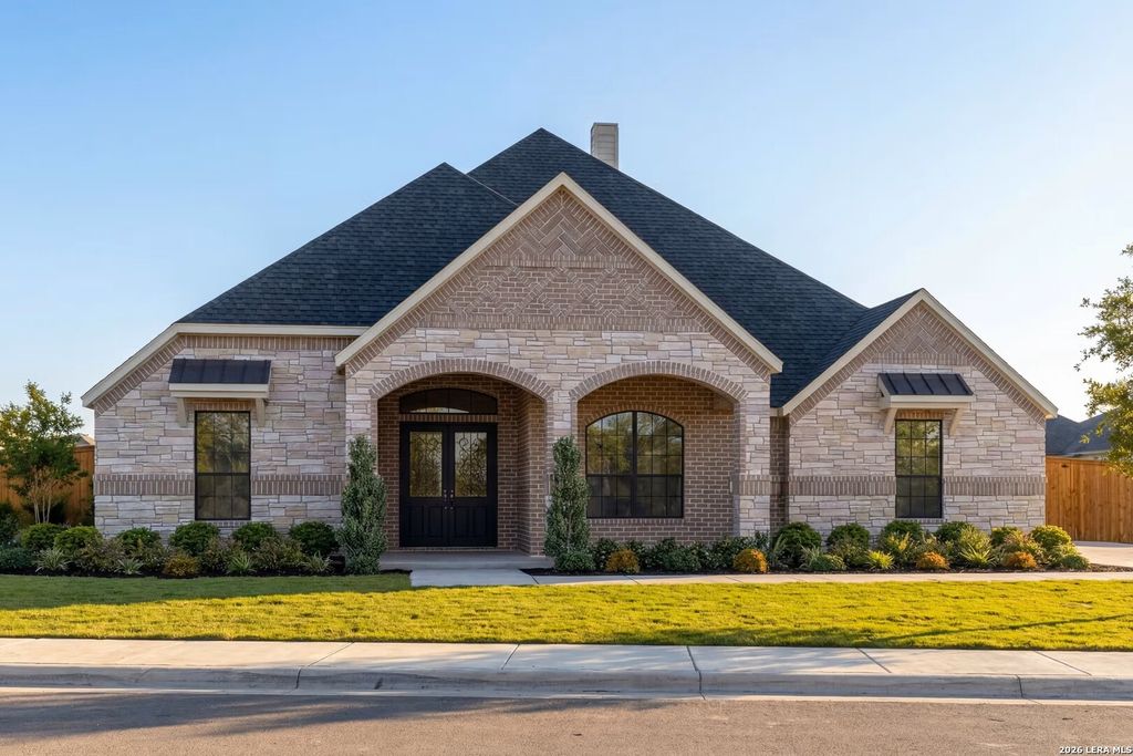 232 Matthew Path, Castroville, TX 78009