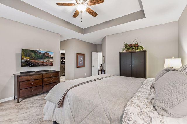 2225 Lake Circle, Victoria, MN 55386