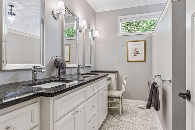 2225 Lake Circle, Victoria, MN 55386