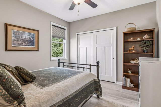 2225 Lake Circle, Victoria, MN 55386