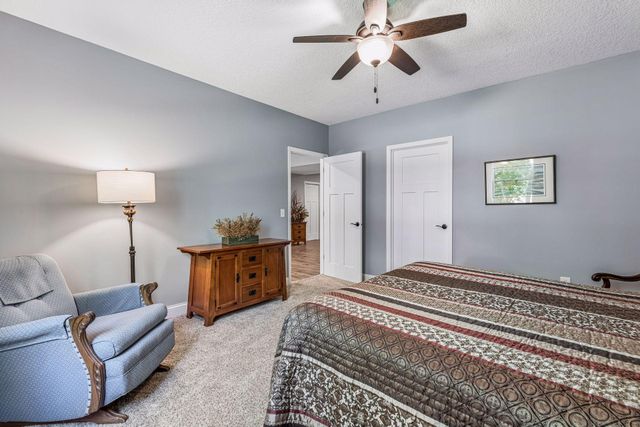 2225 Lake Circle, Victoria, MN 55386