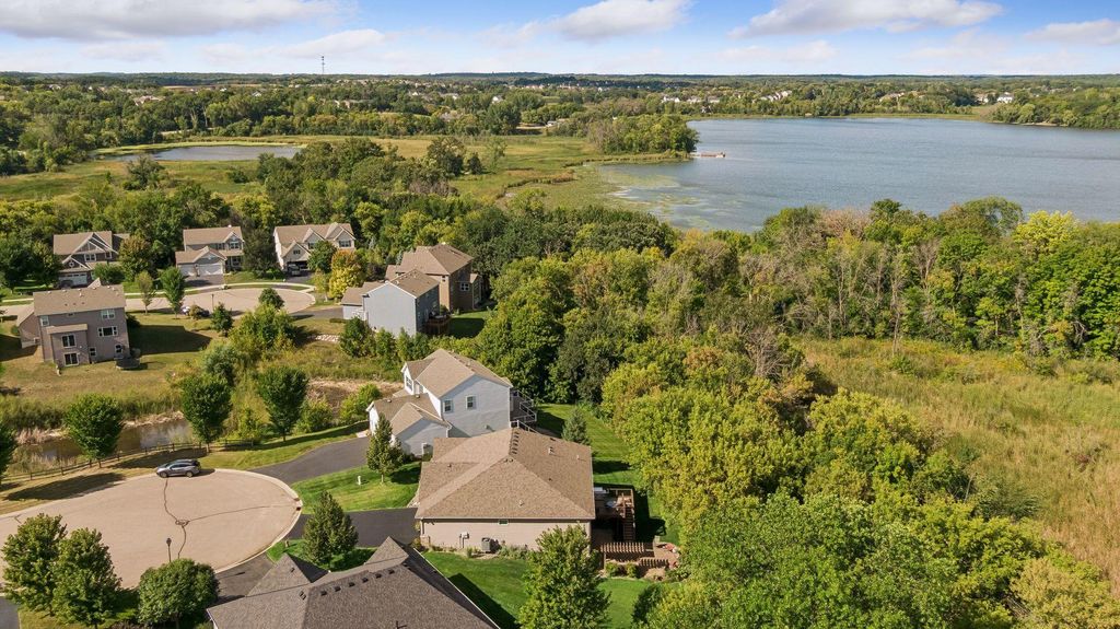 2225 Lake Circle, Victoria, MN 55386 — photo 5
