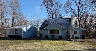5250 Woodland Lane, East China, MI 48054