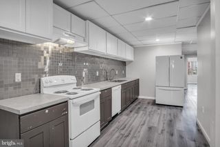 729 E MARKET ST #B, York, PA 17403