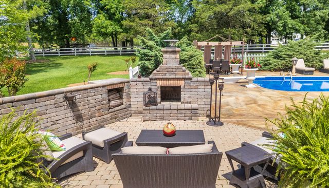 2305 Ooltewah Ringgold Road, Ooltewah, TN 37363
