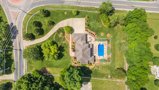 2305 Ooltewah Ringgold Road, Ooltewah, TN 37363